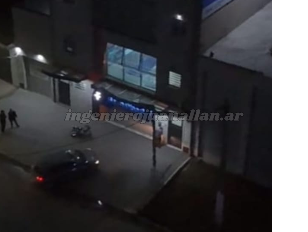 Fuerte accidente automovilístico en Ingeniero Allan