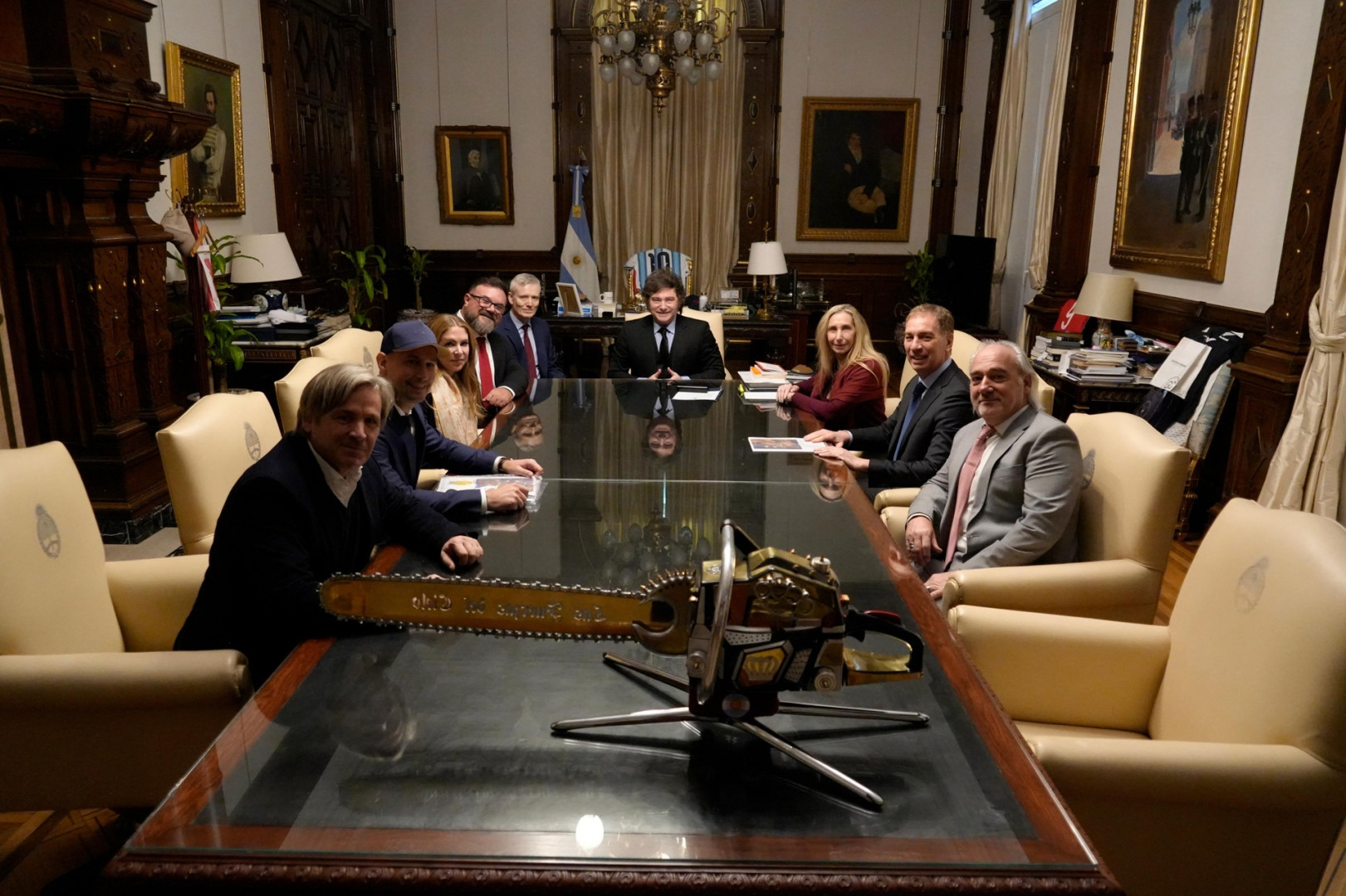Javier Milei recibe a directivos de Tesla en Casa Rosada el 7 de septiembre de 2026
