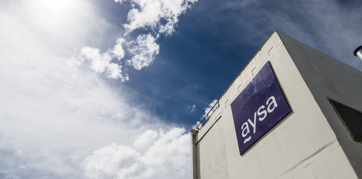 Edificio de AySA, en el día de la audiencia pública de AySA por la recategorización de tarifas